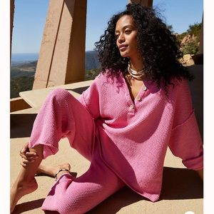 Hailee sweater set in aurora color